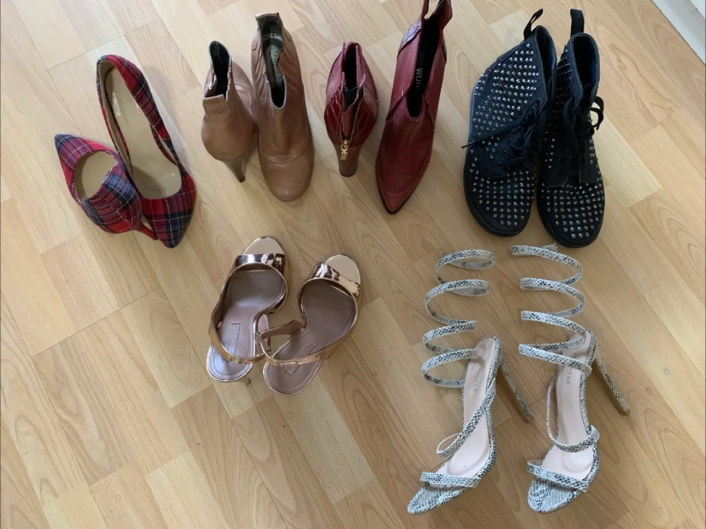 BCBGMAXAZRIA Rose Gold Slingback Heels image indicator(6)