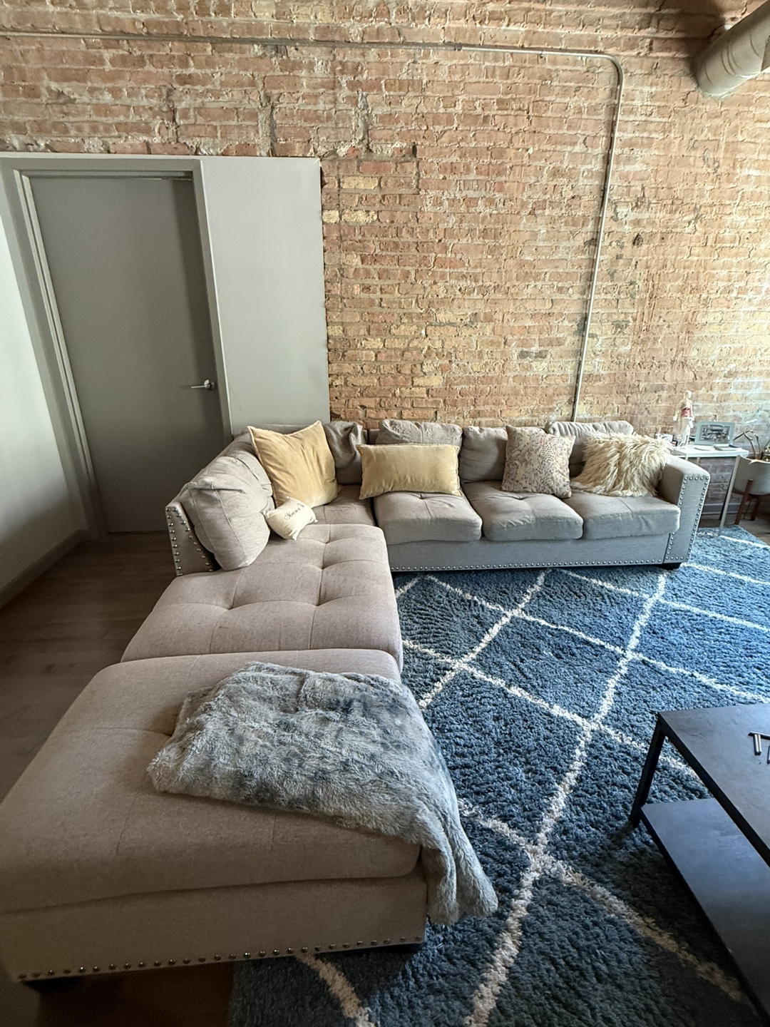 Sectional Sofa with Ottoman - photo 2