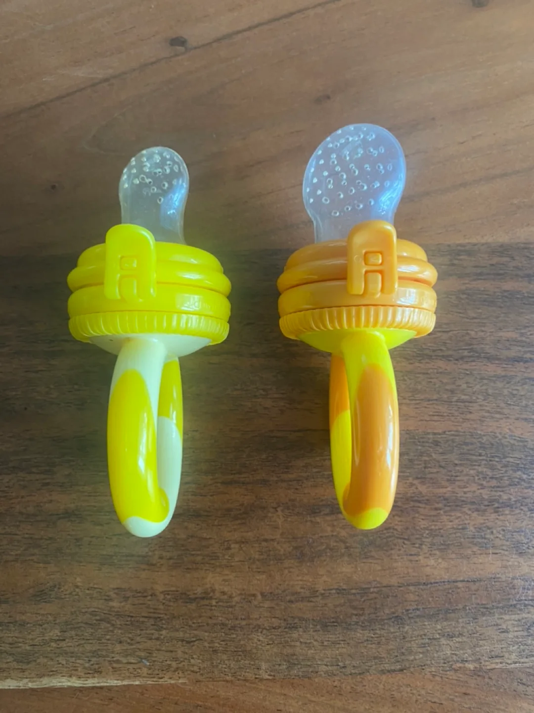 Baby Food Feeder Pacifiers image indicator(2)