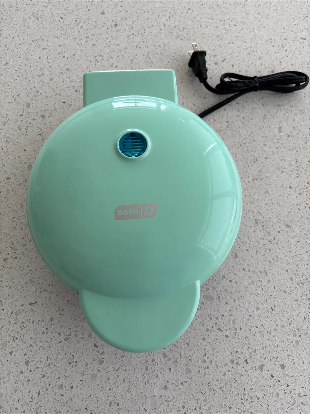 FREE - Dash Waffle Maker thumbnail