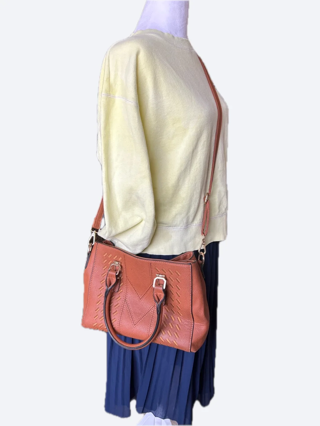 Beautiful fux leather handbag thumbnail