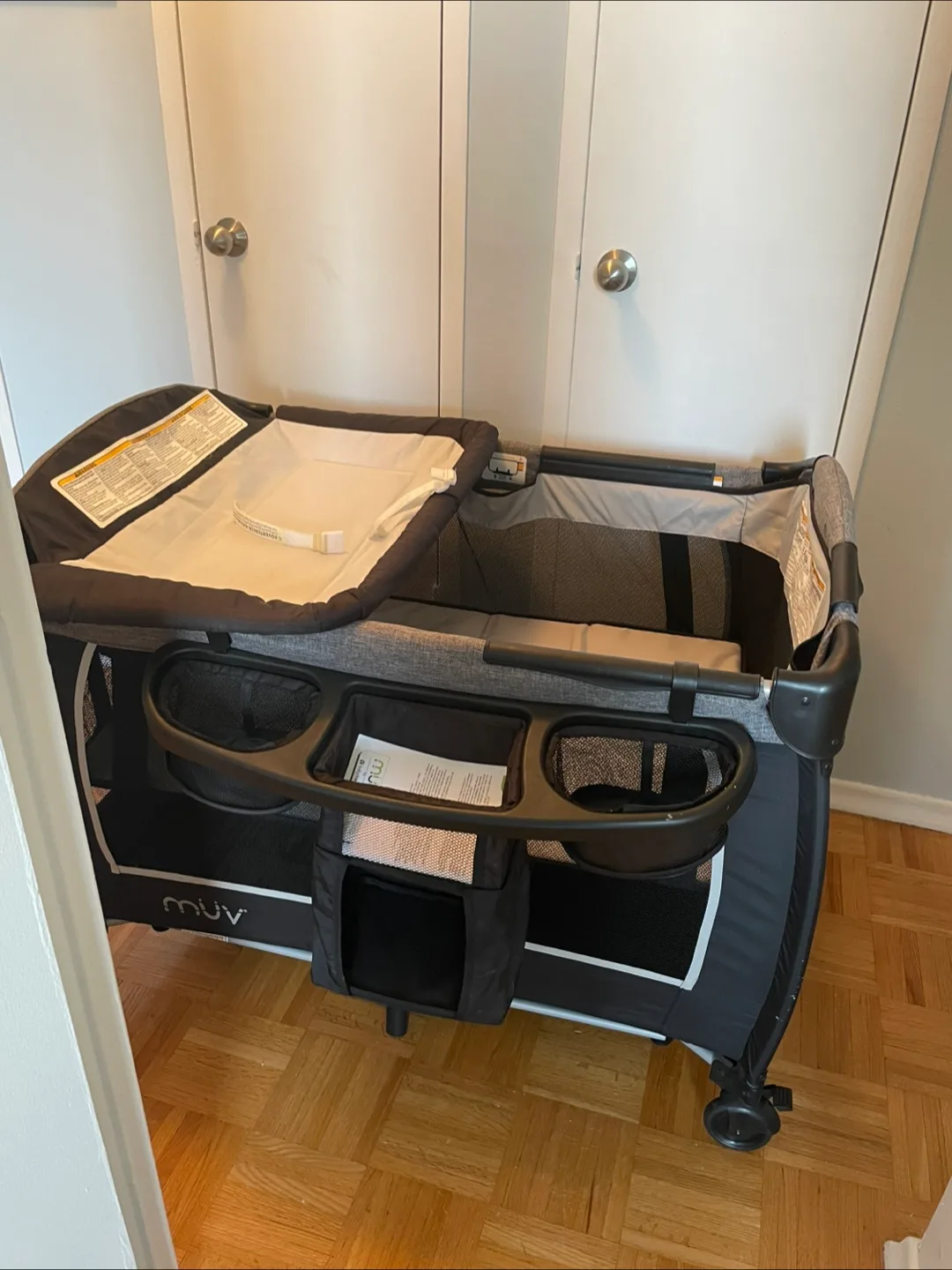 Muv Pack & Play with Changing Tray and Bassinet image indicator(5)