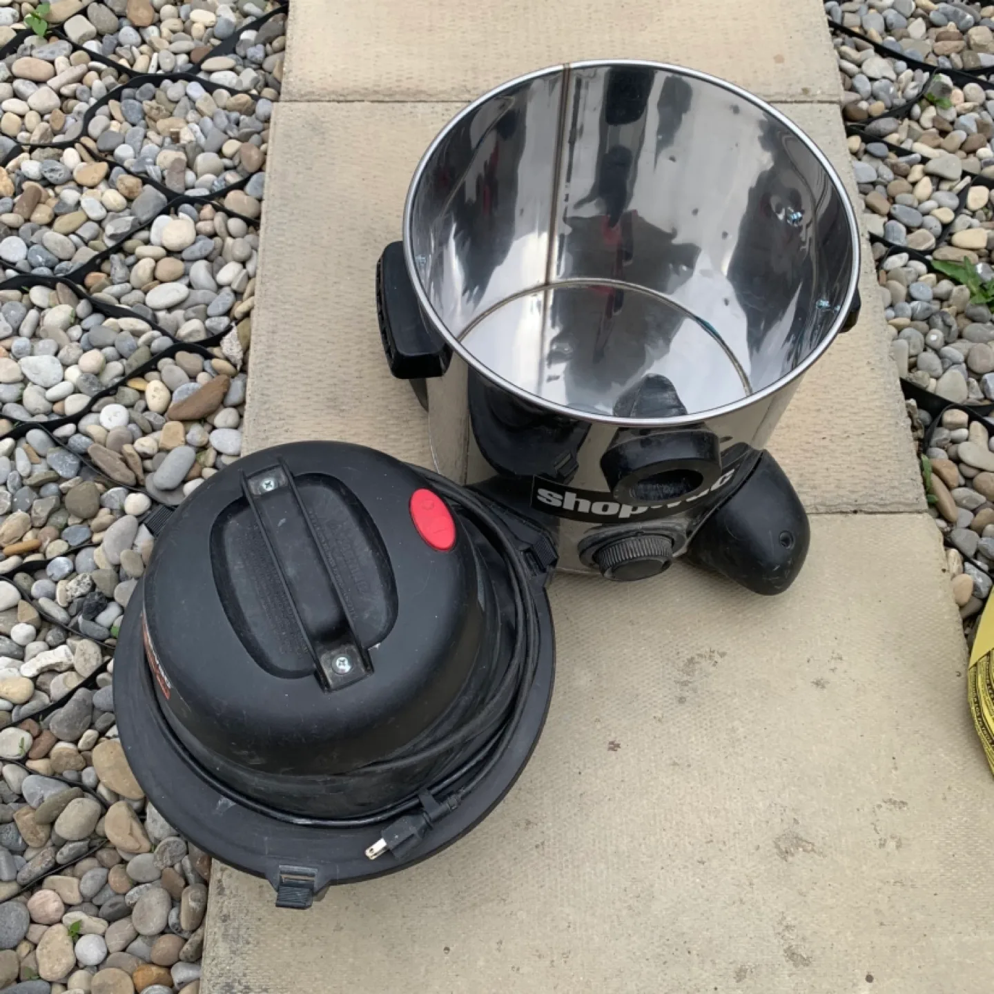 Shop-Vac Wet/Dry Vacuum image indicator(6)