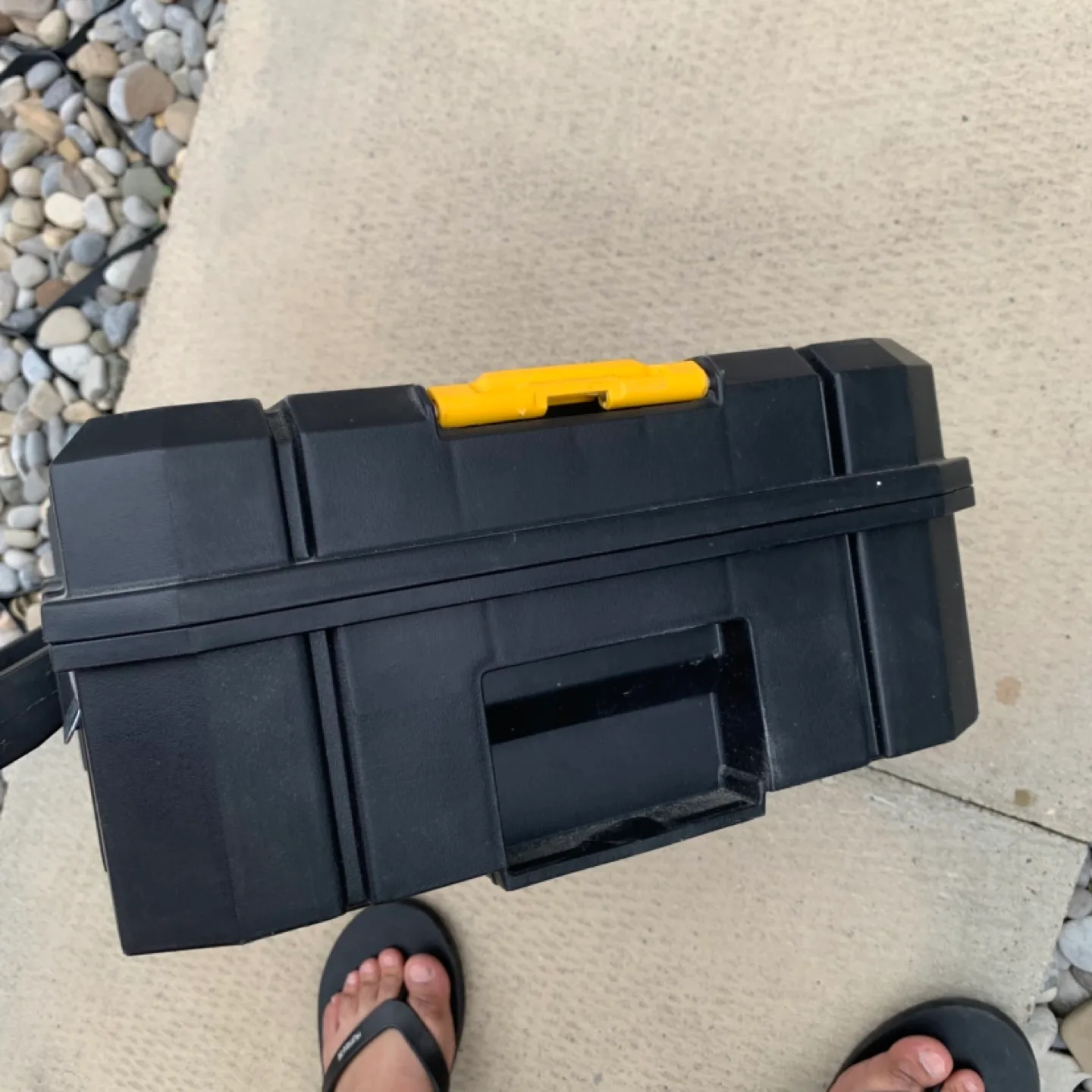 DEWALT TSTAK II Flat Top Storage Case image indicator(6)