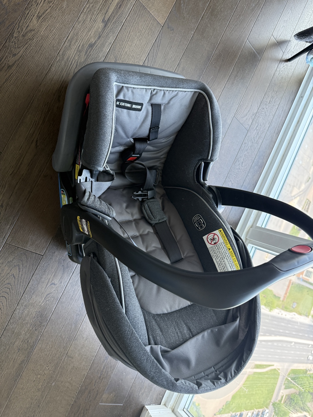 Graco Infant Car Seat with Base