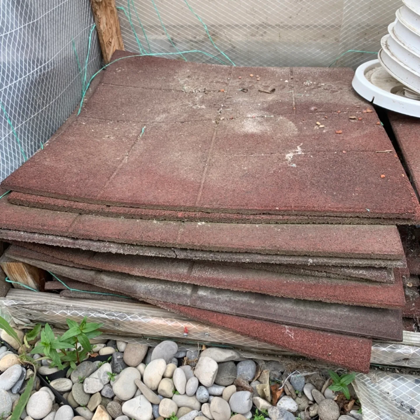 Red Rubber Pavers image indicator(4)