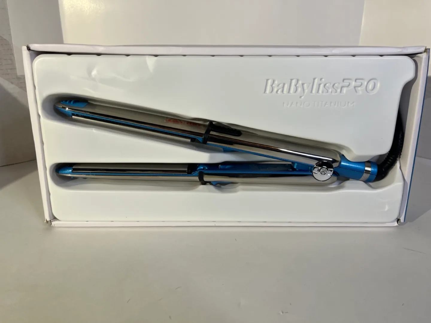 BaBylissPRO Nano Titanium Optima 3000 Flat Iron image indicator(2)