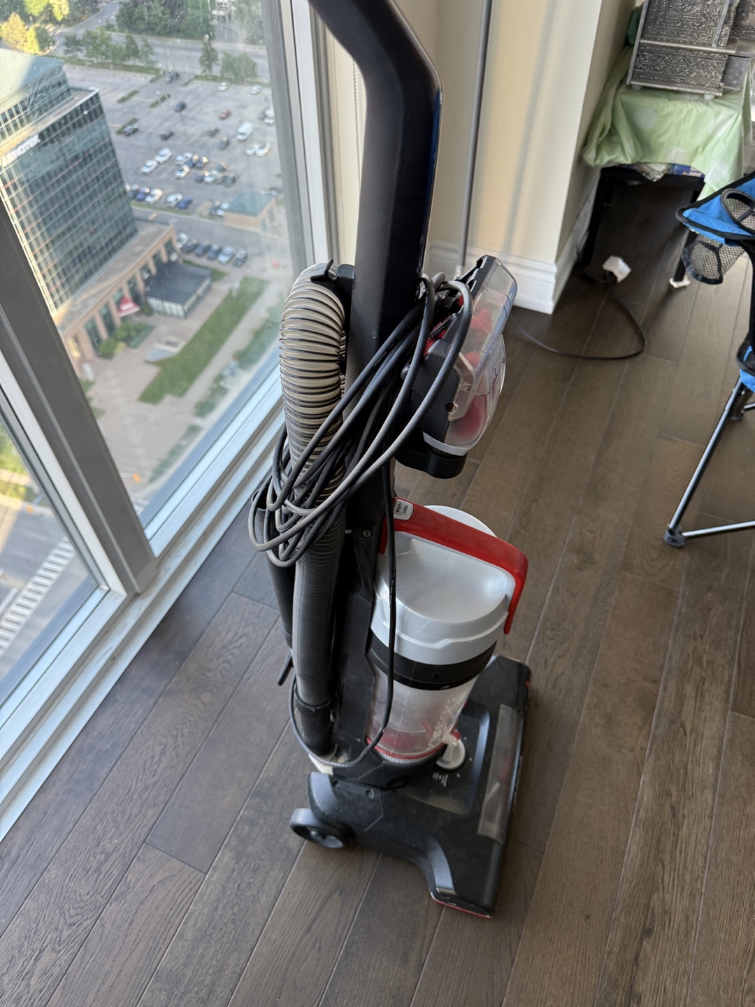 Bissell Powerforce Turbo Vacuum - photo 2