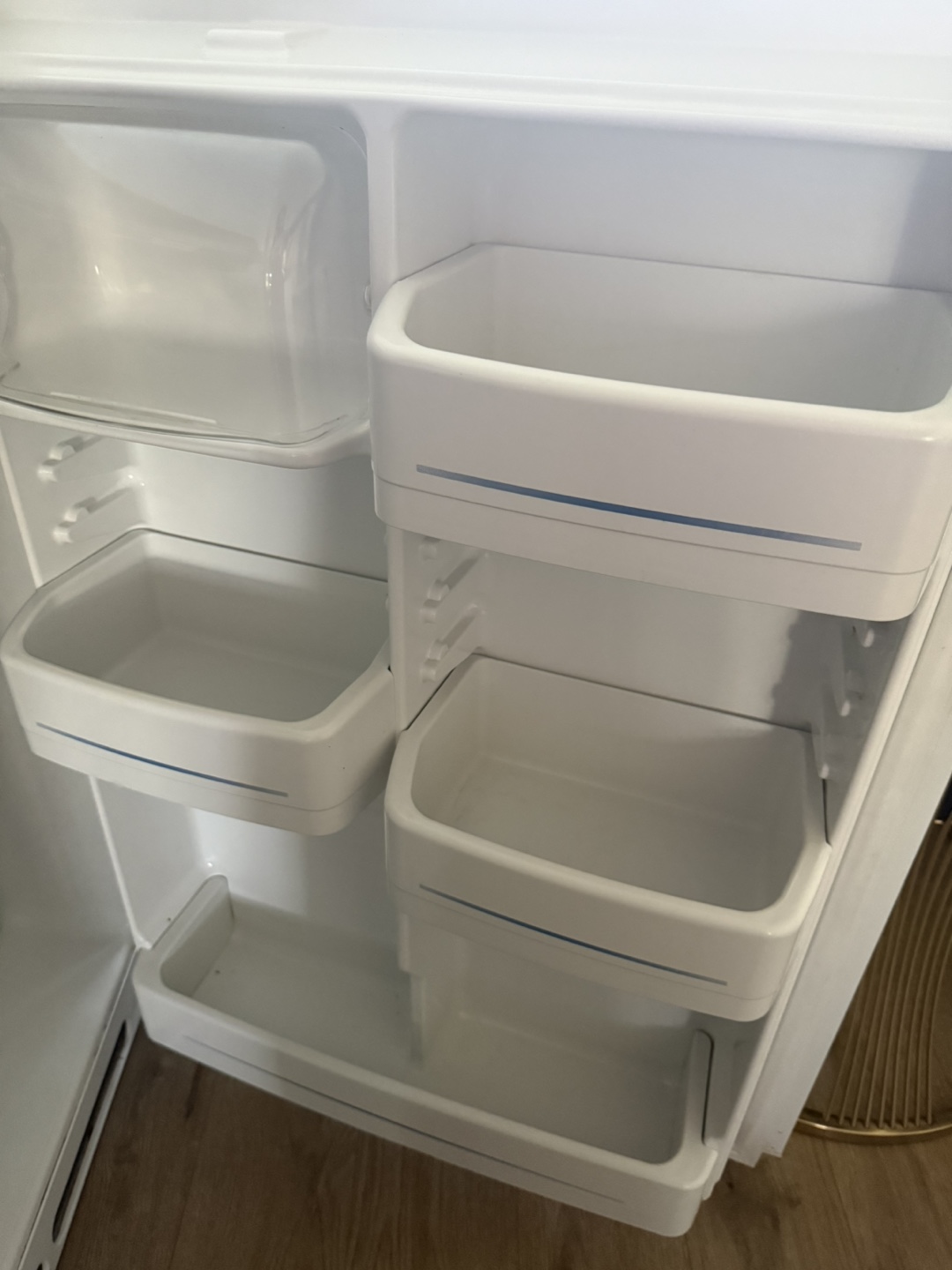 Fridge - photo 5