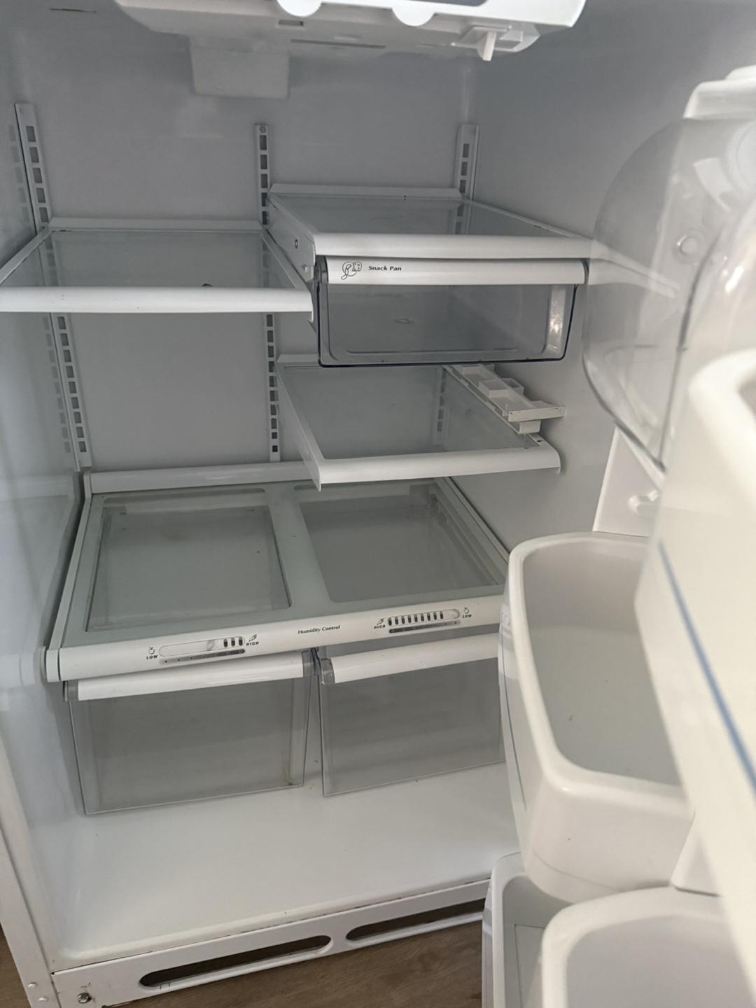 Fridge - photo 3