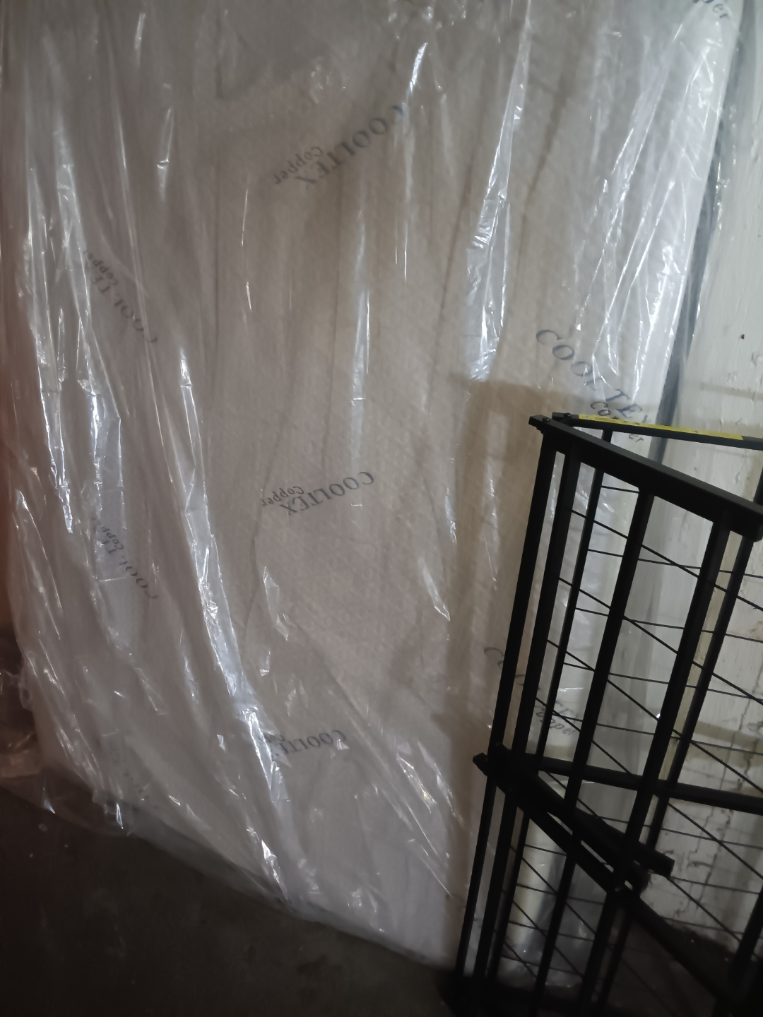 CoolTex Queen Mattress and Frame Set - photo 2