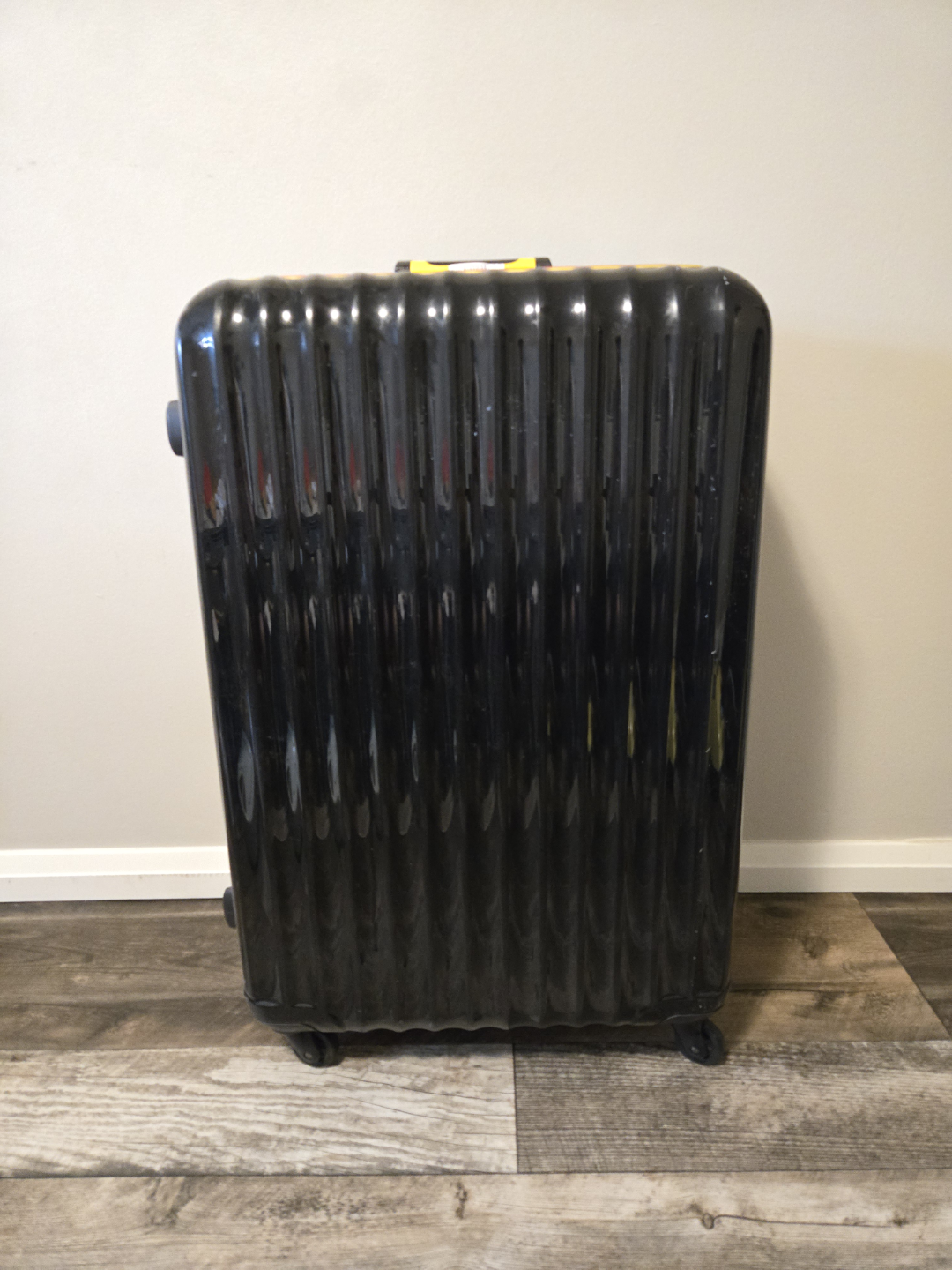 Large Black Polycarbonate Suitcase 26inches