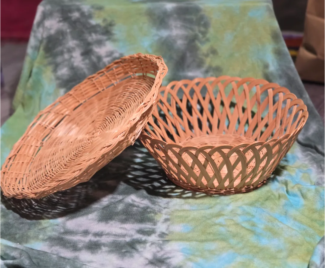 💚 Set of 2 wicker basket and plate. thumbnail