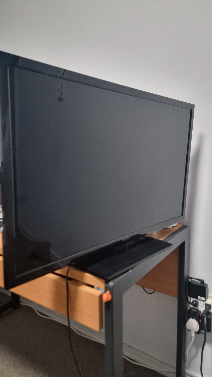 Insignia 34-inch LED TV