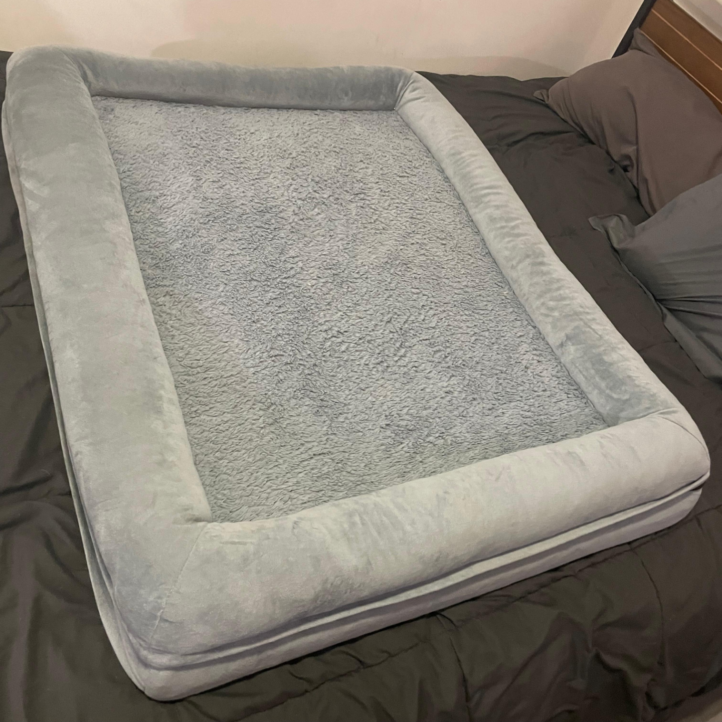 49 inch Grey Plush Pet Bed - photo 2
