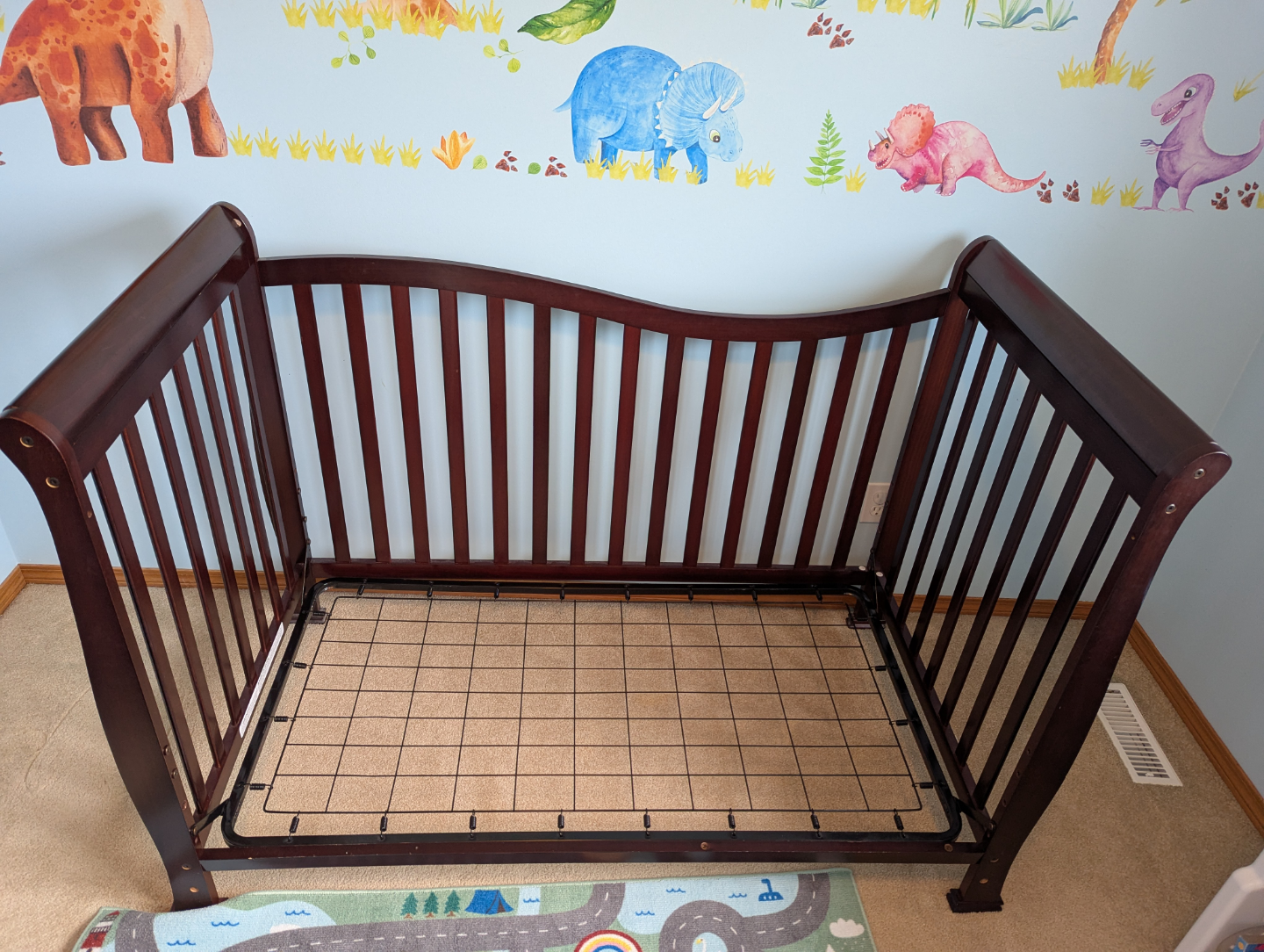 Convertible Crib and Changer Combo - photo 4