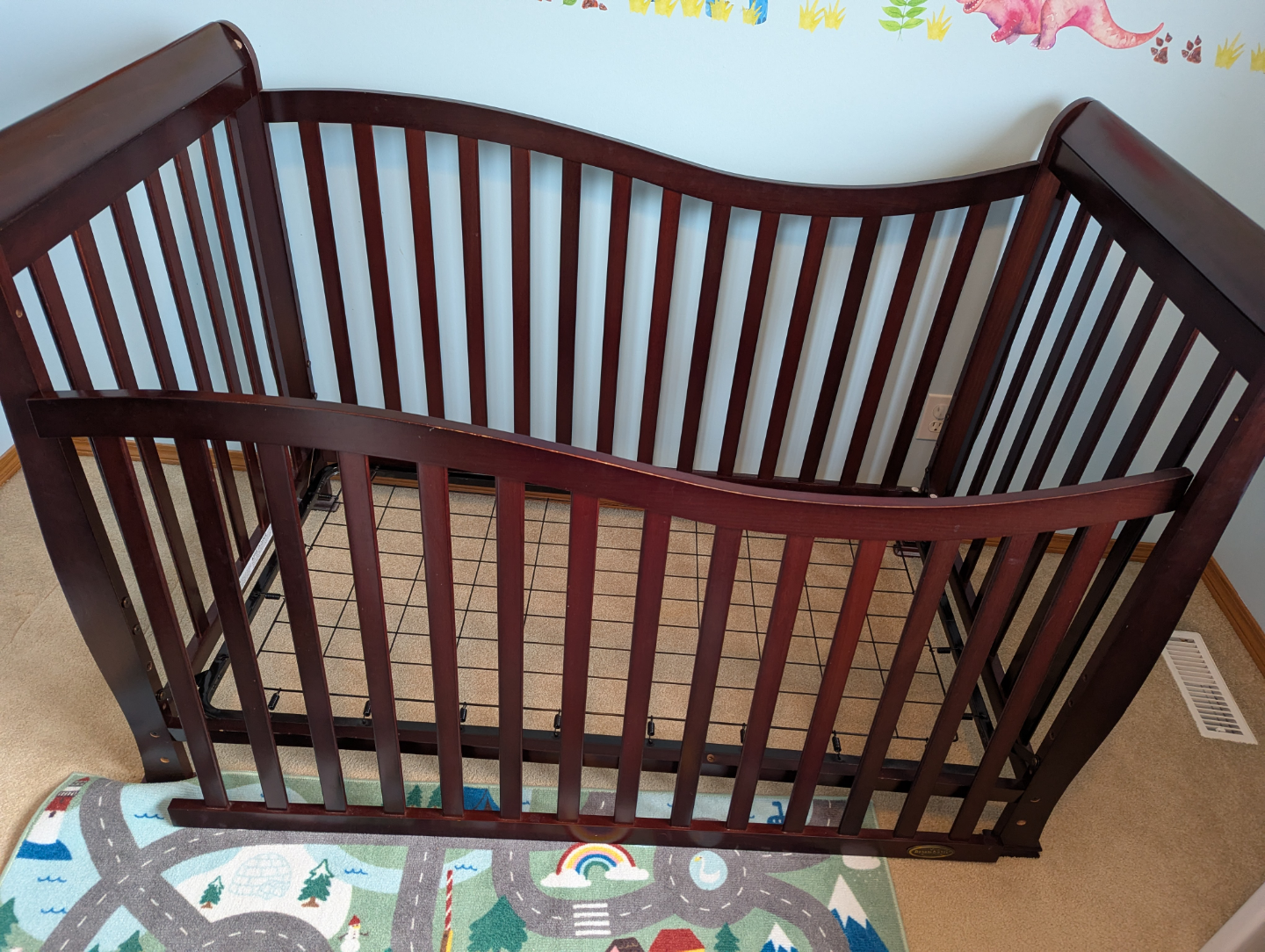 Convertible Crib and Changer Combo - photo 5