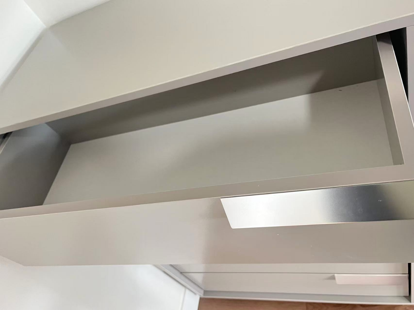 Five-Drawer Chest of Drawers - photo 3