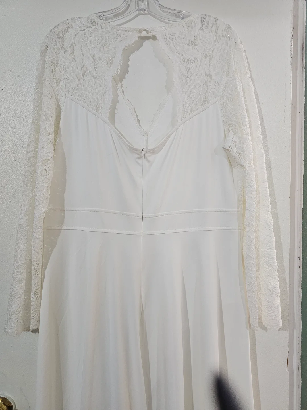 Elegant White Lace Wedding Dress image indicator(7)