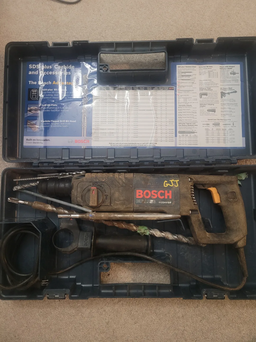 Bosch Bulldog 11224VSR Rotary Hammer Drill with Case and Bits thumbnail