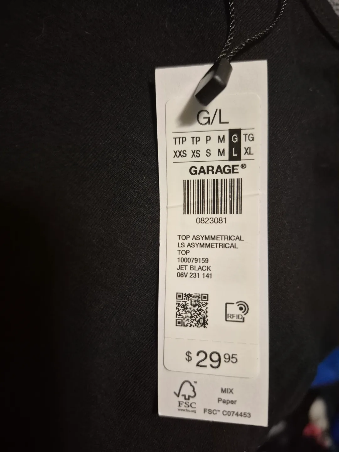 Garage Asymmetrical Top - Size Large image indicator(2)