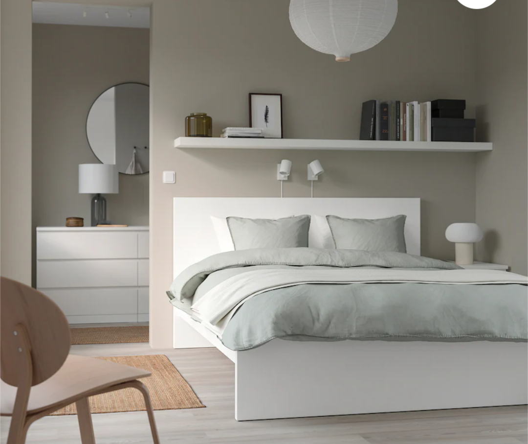 Moving sale - IKEA - Queen Platform Bed Frame - White - photo 2