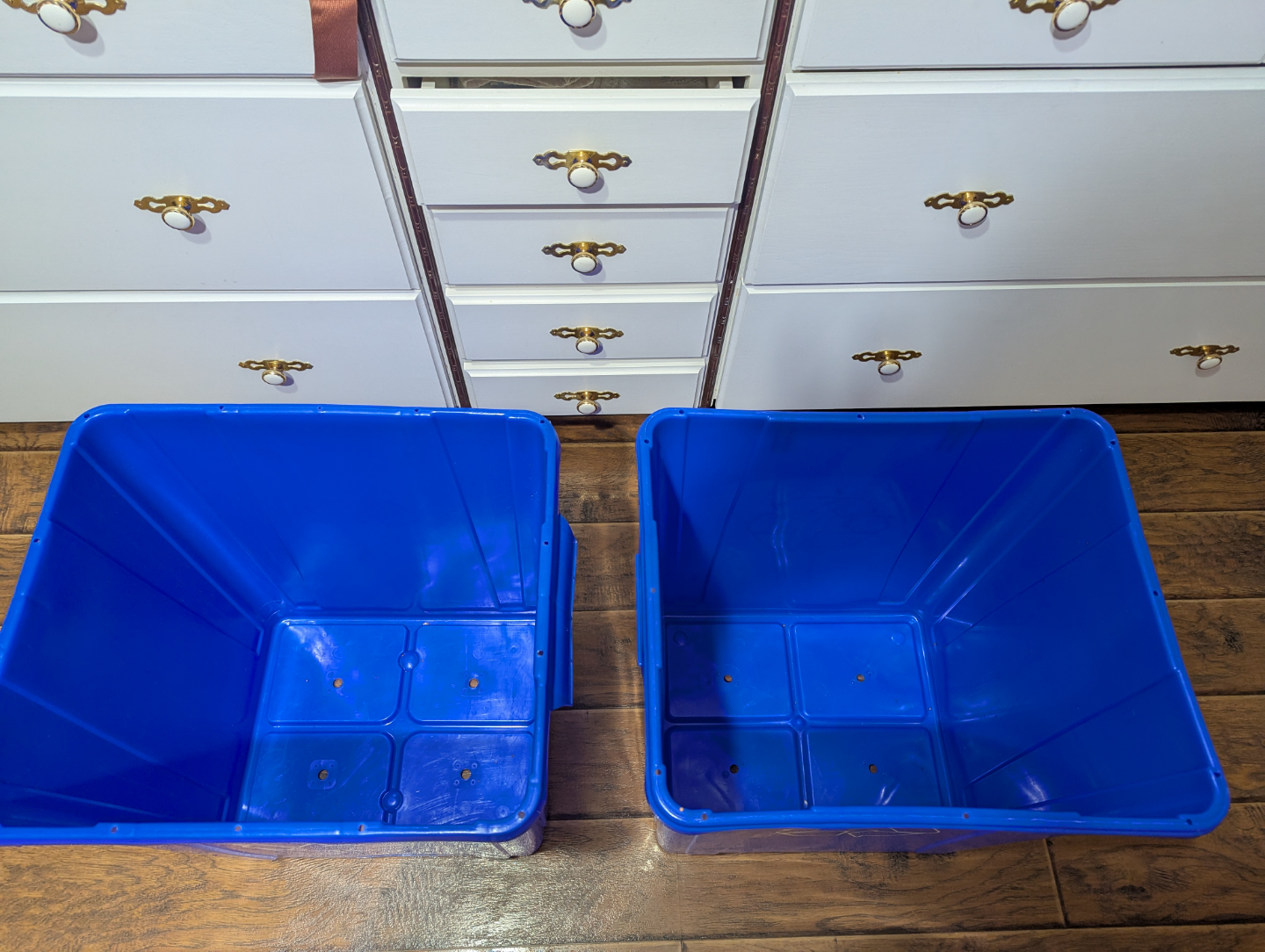 Recycling Bins (83 L / 22 Gallon) (two available) - photo 2