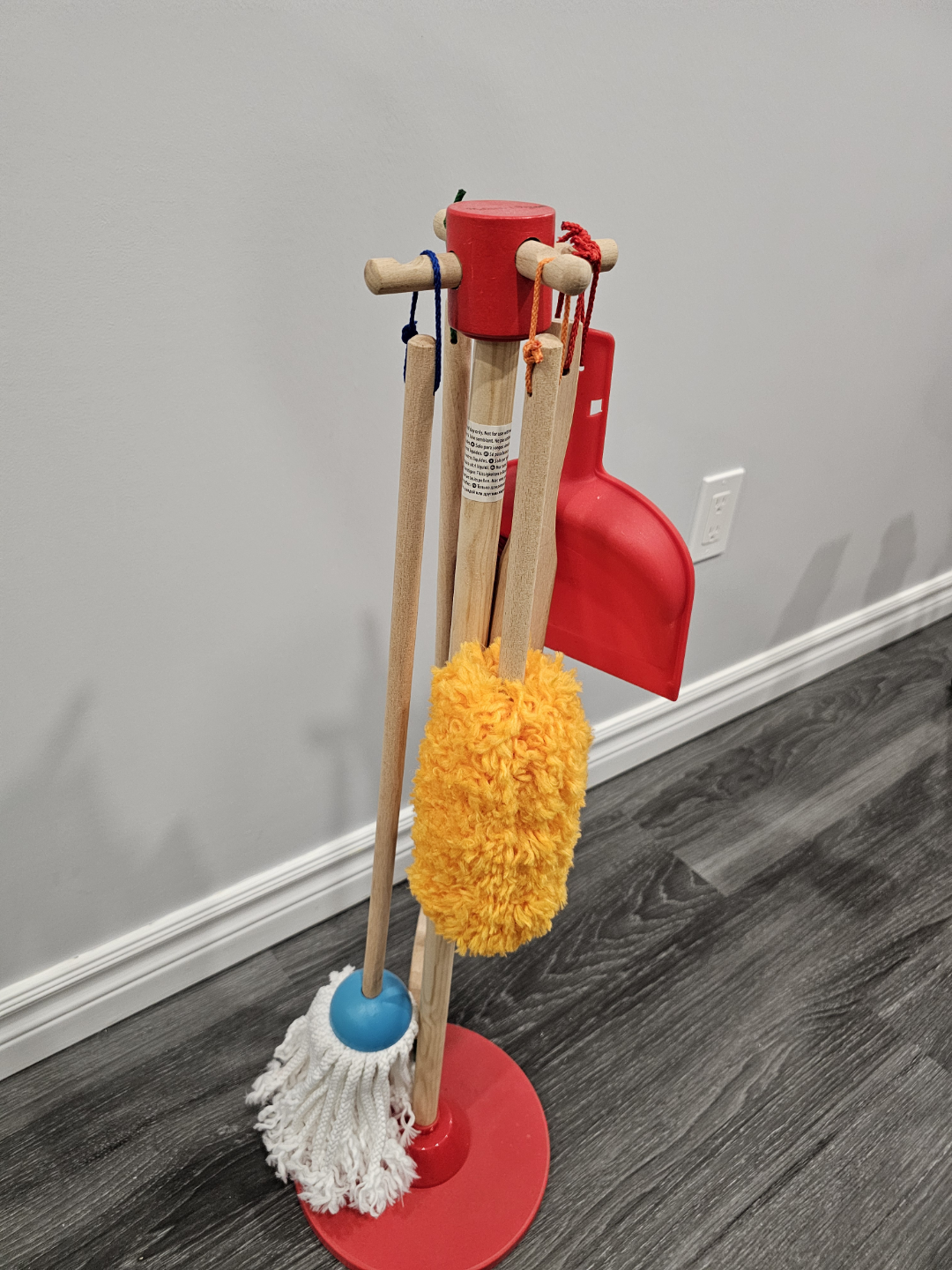 Melissa and Doug- Kids Cleaning Set with Stand