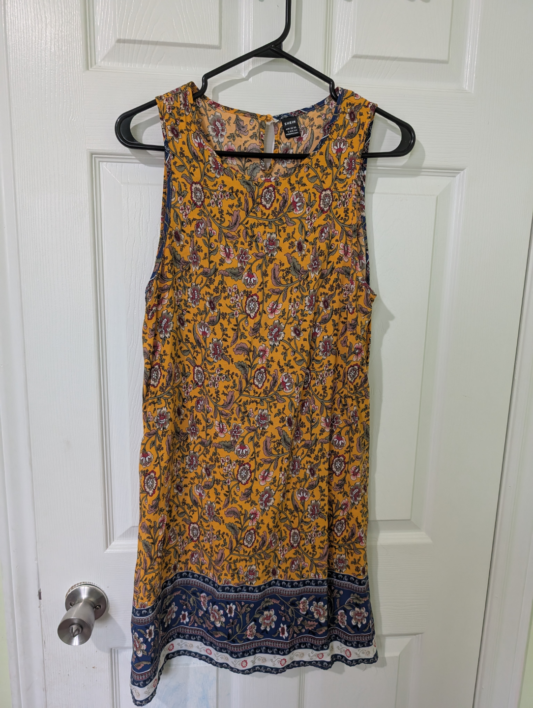 Beautiful Breezy Floral Summer Dress - photo 2