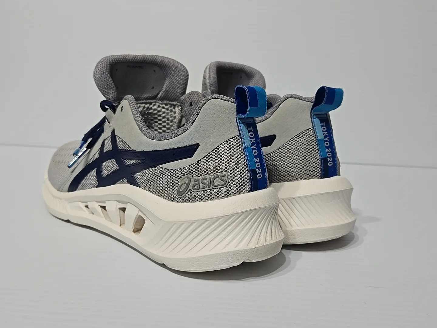 ASICS Tokyo 2020 Edition Running Shoes image indicator(2)