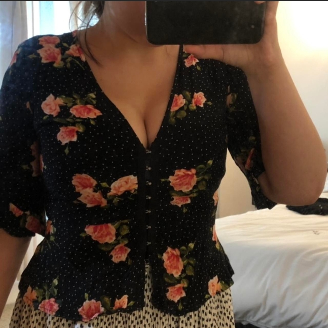 Topshop Floral Button-Up Blouse 🏒 - photo 4