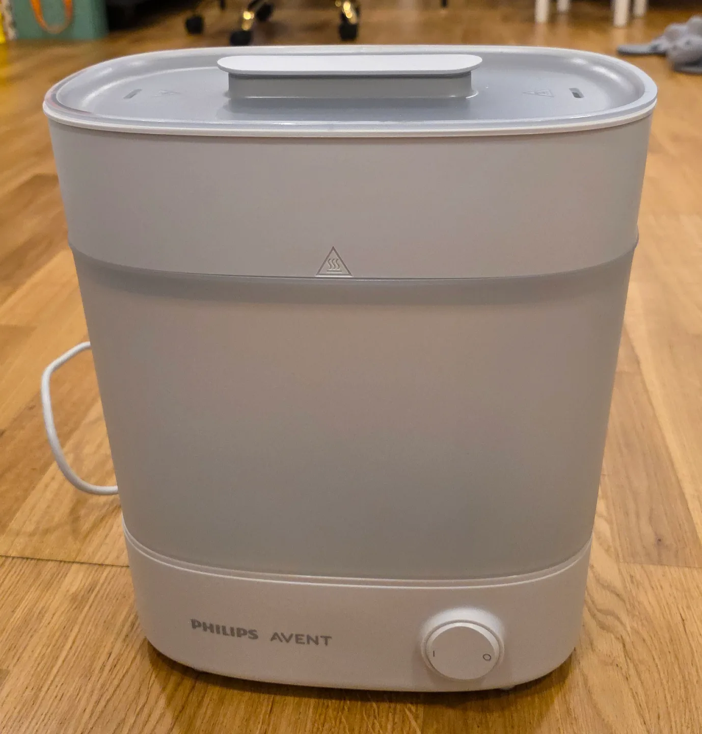 Philips AVENT Advanced Electric Steam Sterilizer thumbnail