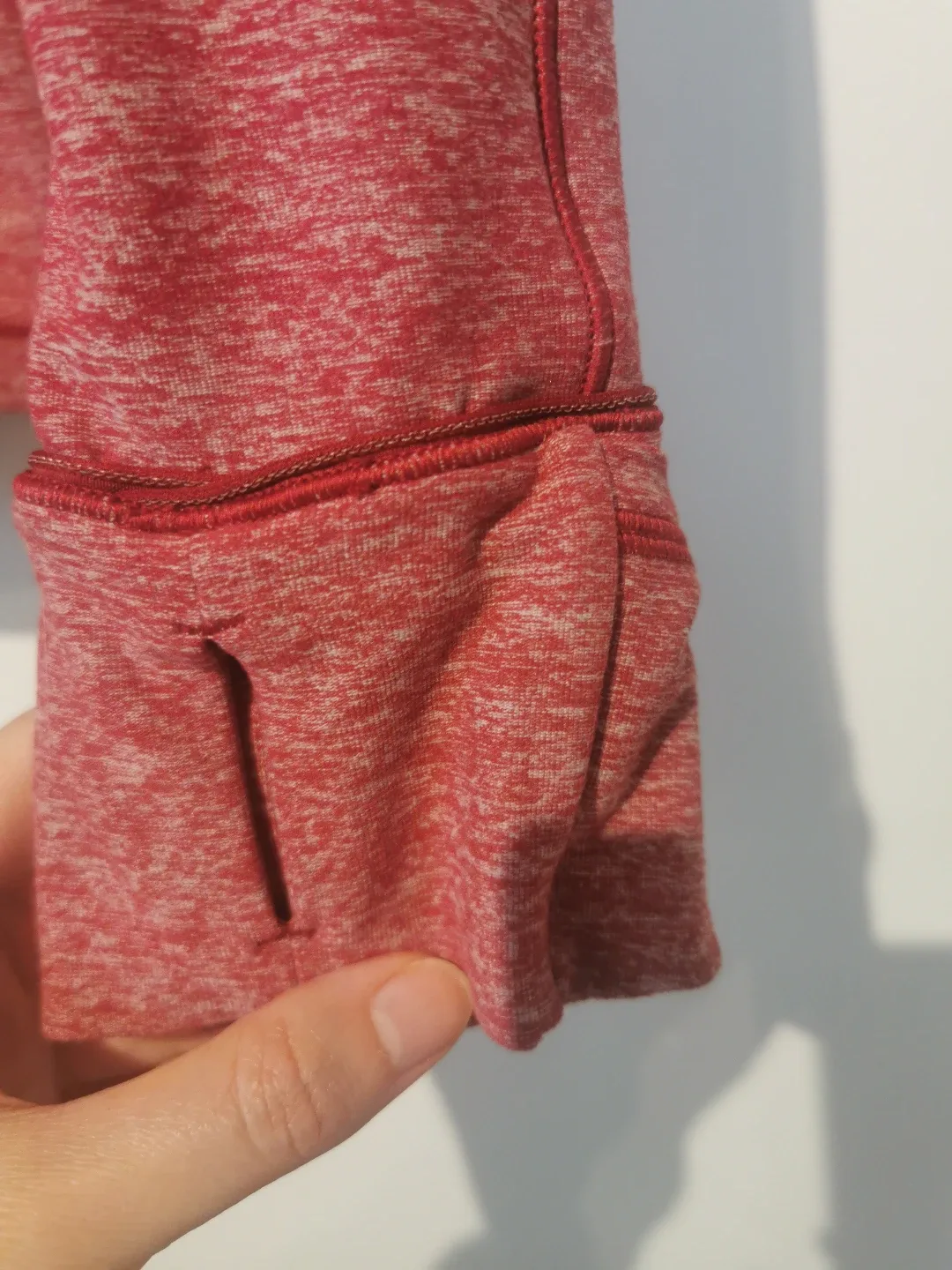Lululemon Run Briskly 1/2 ZipHeathered Dark Sport Red S8 image indicator(5)