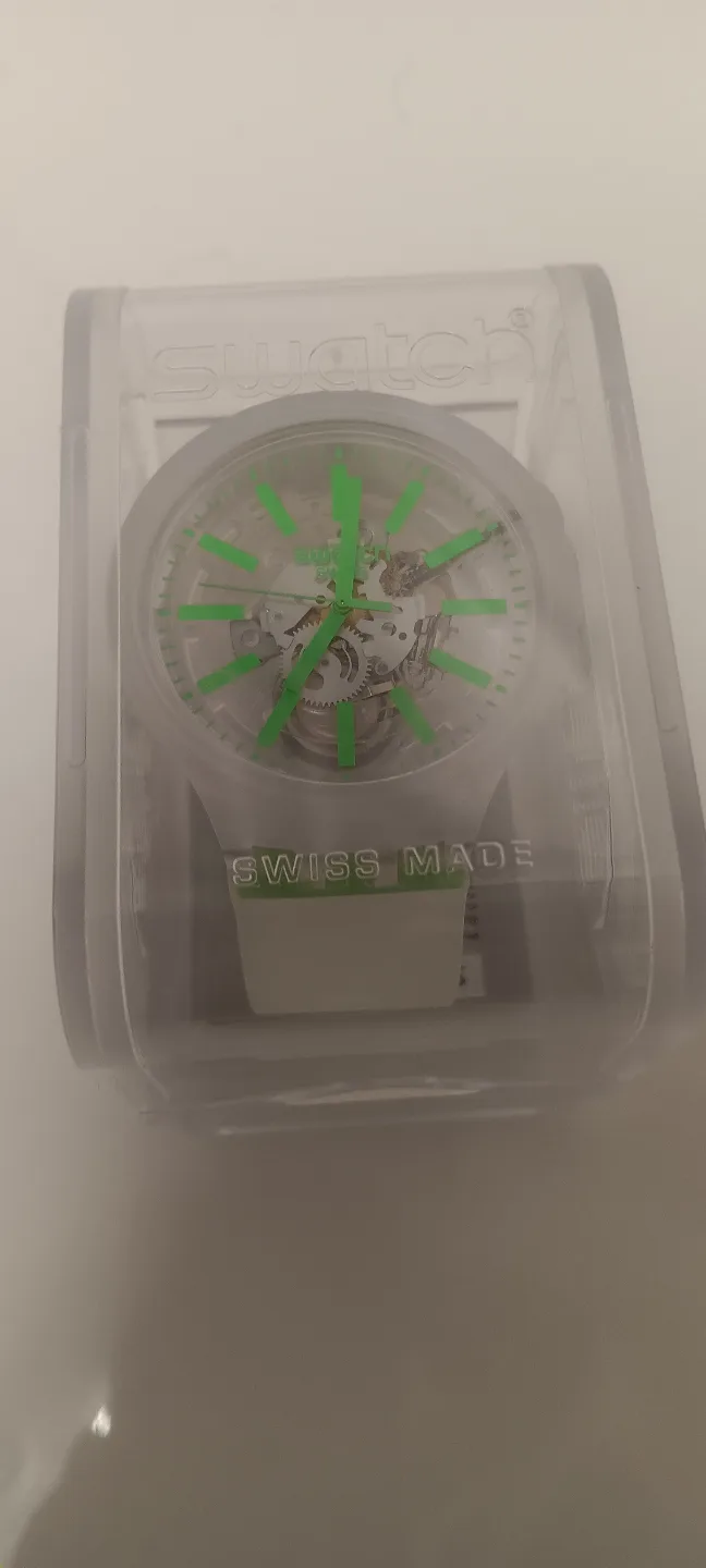 SWATCH Watch - BRAND NEW! image indicator(9)