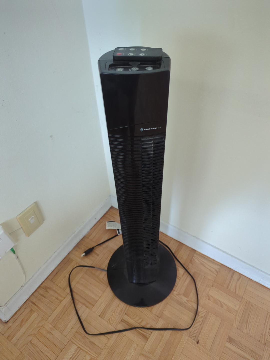 Tower Fan with Remote - photo 2