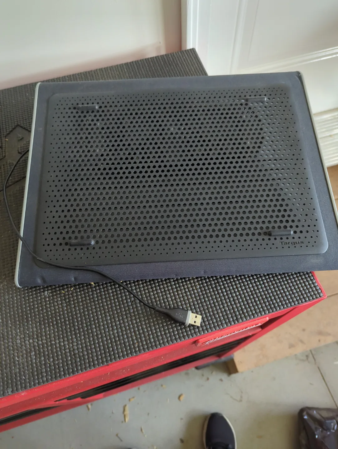 Laptop Cooling Pad with USB thumbnail