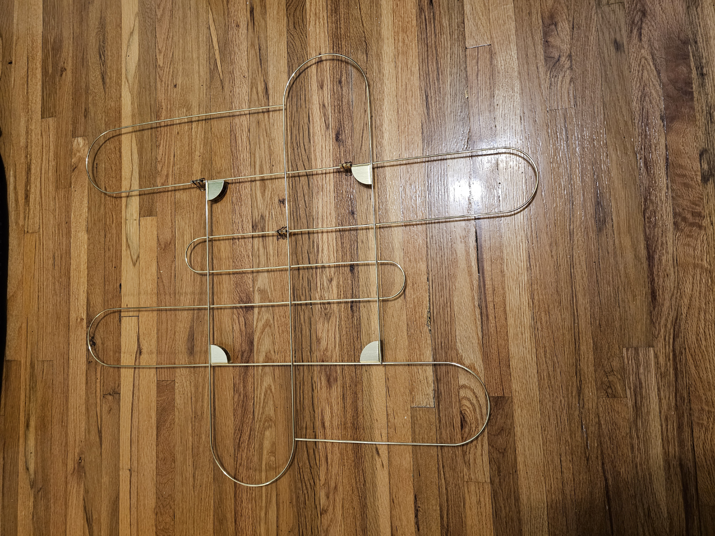 Gold Metal Abstract Wall Organizer