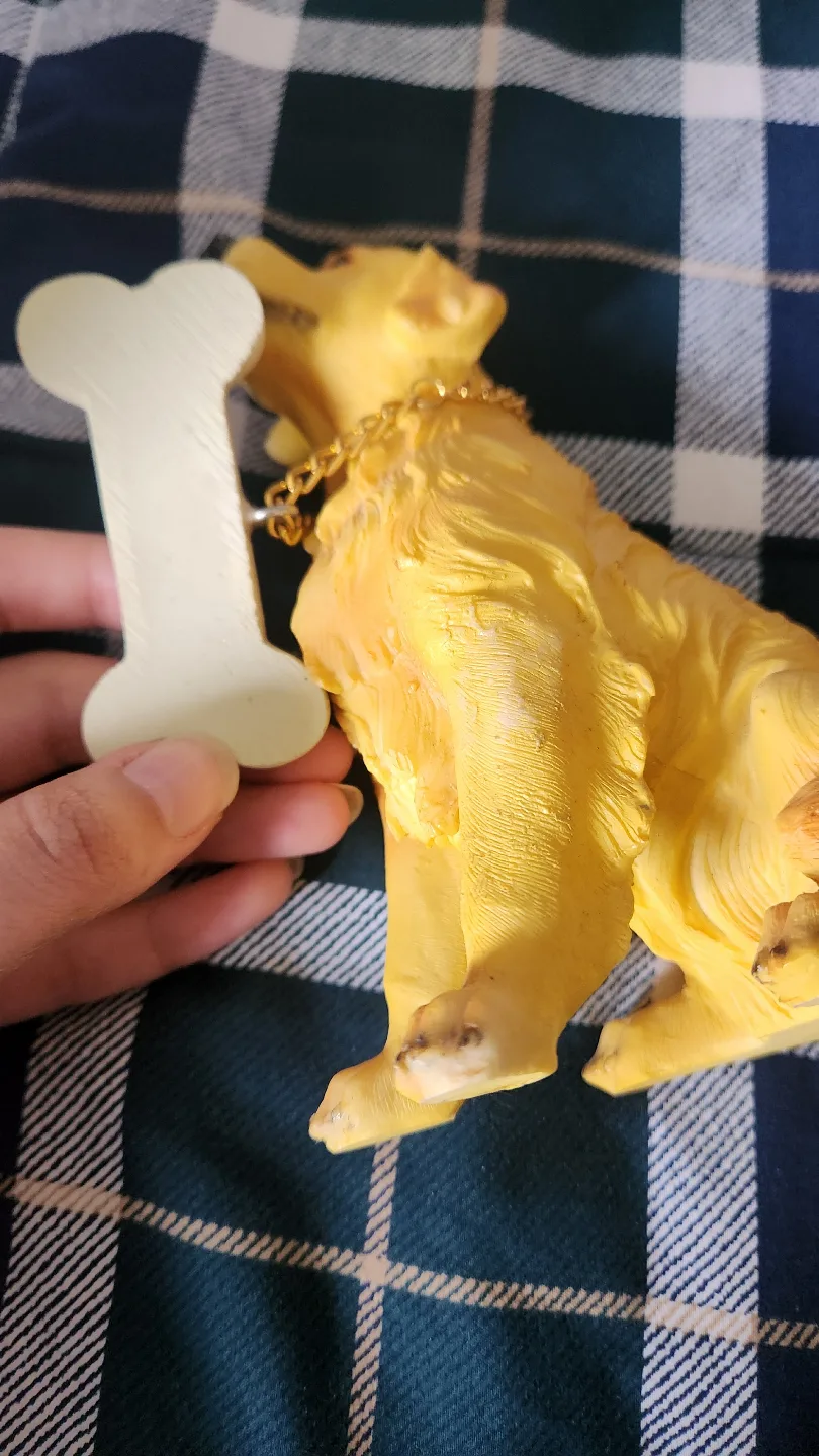 Golden retriever and turtle figures image indicator(5)