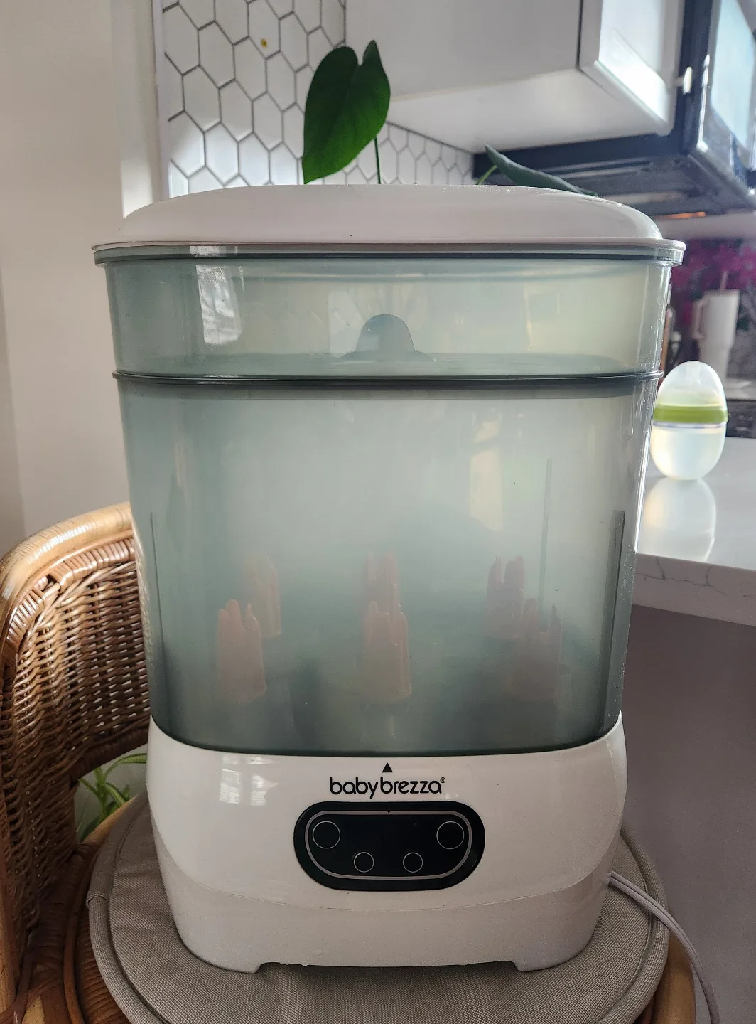 Baby Brezza Bottle Sterilizer and Dryer thumbnail