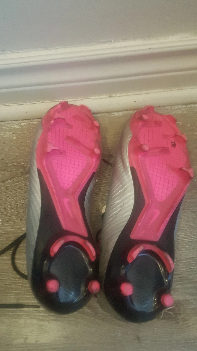 Nike Mercurial Vapor Soccer Cleats - Size 9 - photo 2