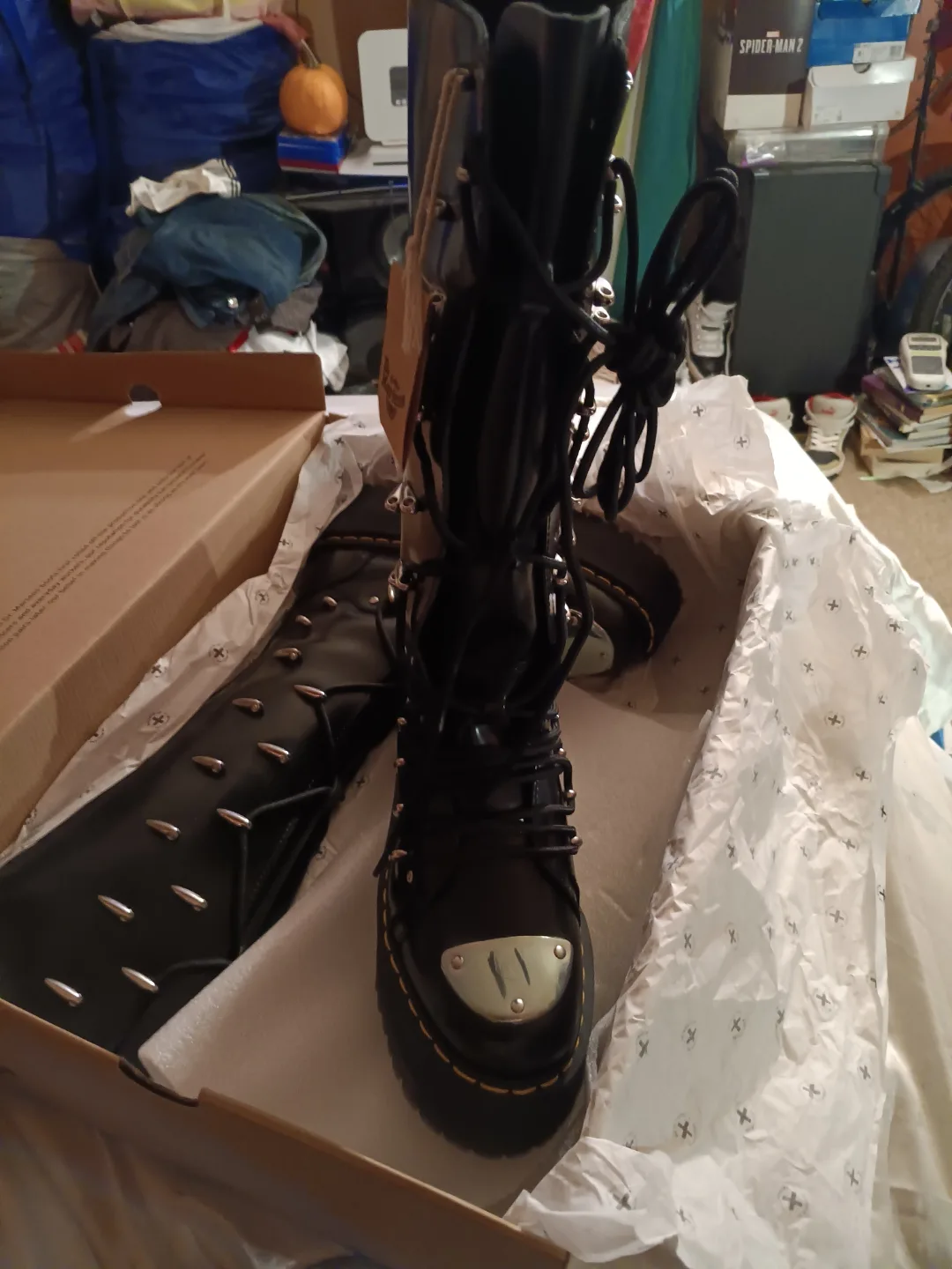 Dr. Martens 2976 Max Lace Up Knee High Platform Boots image indicator(6)