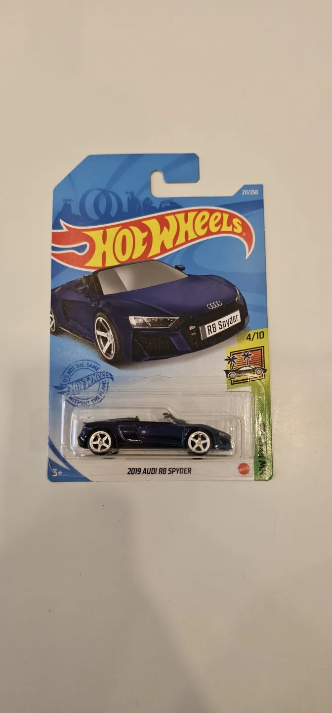 HOT WHEELS SUPER TREASURE HUNT 2019 AUDI R8 SPYDER thumbnail