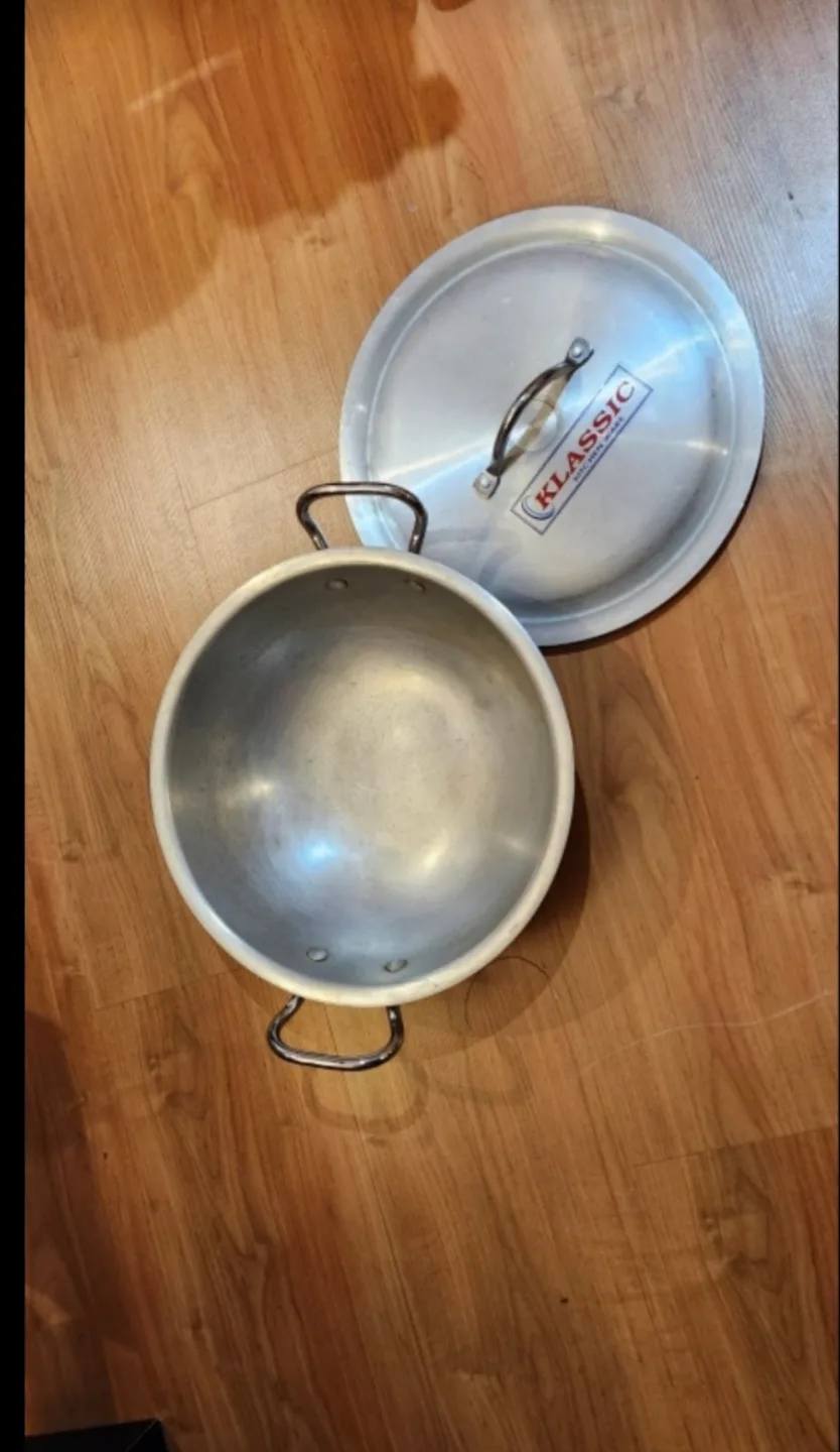 KLASSIC Aluminium Cooking Pot with Lid. price not negotiable image indicator(4)