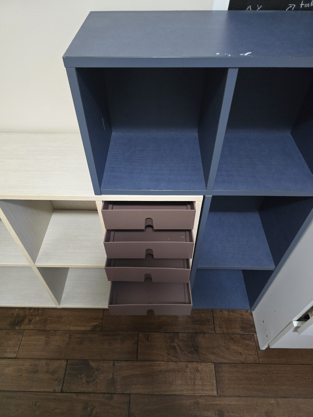 Set of 2 Cube Storage Shelves with Drawers - photo 2