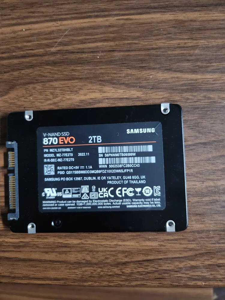 Samsung 870 EVO 2TB SSD thumbnail