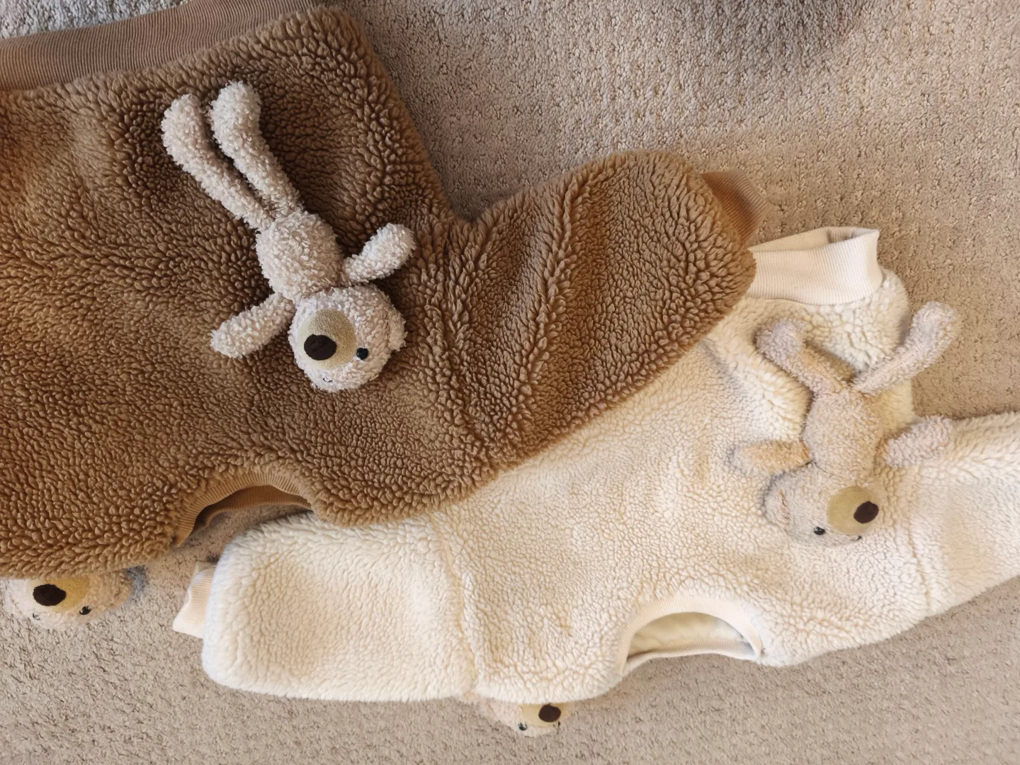 Adorable Teddy Bear Sweaters - Size 90/52 image indicator(3)