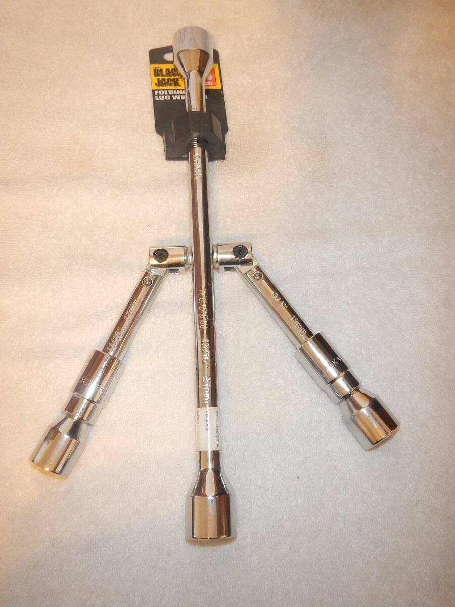 BLACK JACK 14" 4in1 Folding Lug Wrench