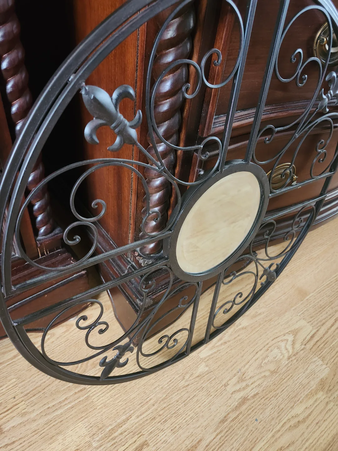 Metal Wall Mirror image indicator(3)