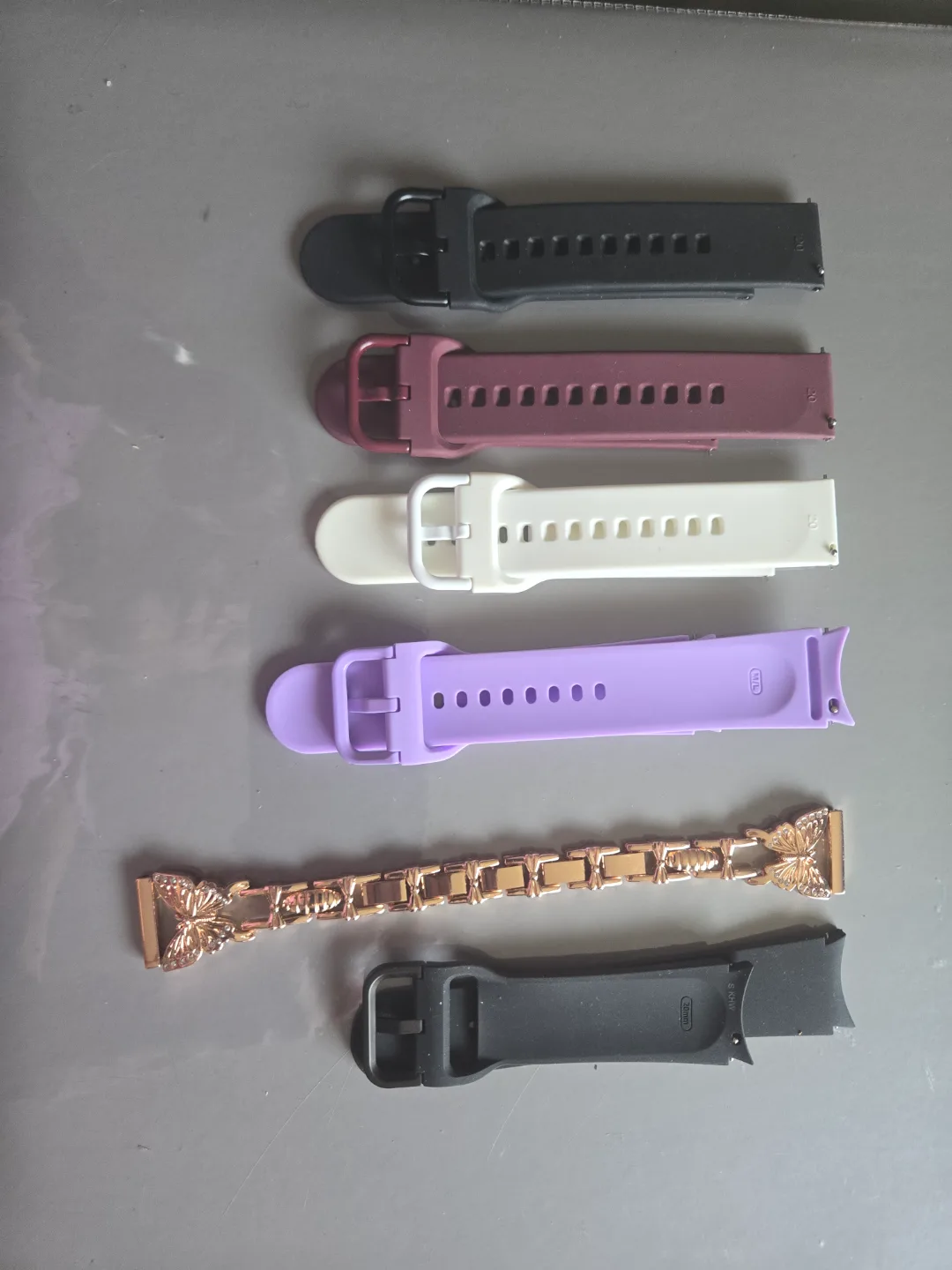 Smartwatch, Chargers, and Watch Bands image indicator(2)