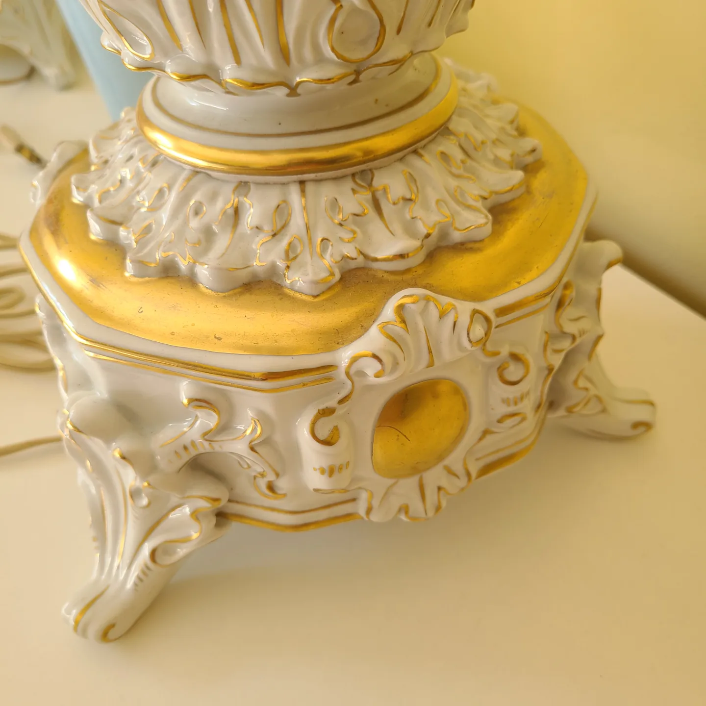 Pair of Elegant Porcelain Table Lamps with Gold Accents image indicator(6)